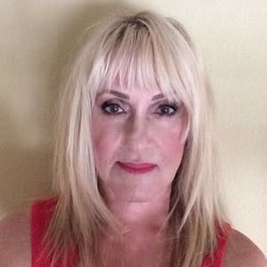 Meet your Posher, Amelia